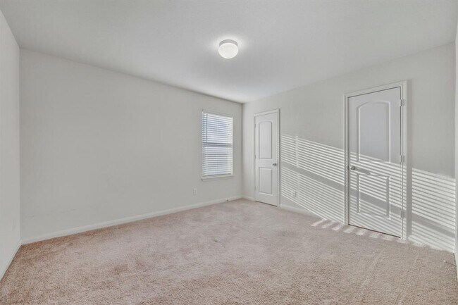 Building Photo - 13313 Harry S Truman Dr