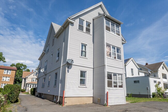Building Photo - 45 Boulanger Ave