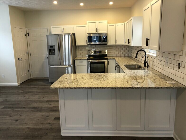 Building Photo - 231 Legacy Lane