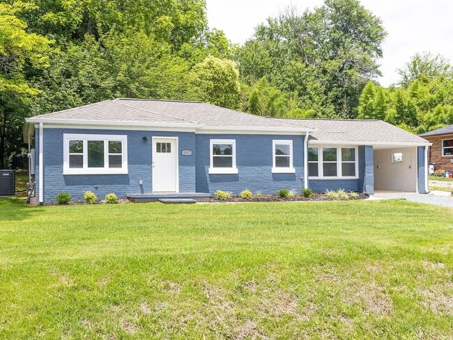 Building Photo - 2 Bedrooms • 2 Full Bathrooms • ~1,254?sq?...