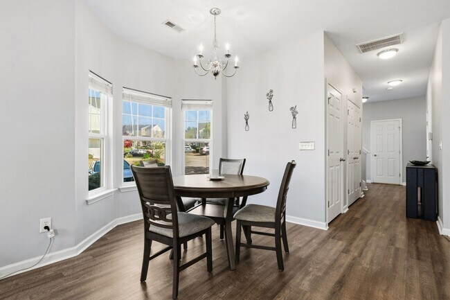 Building Photo - 1326 Stone Manor Dr