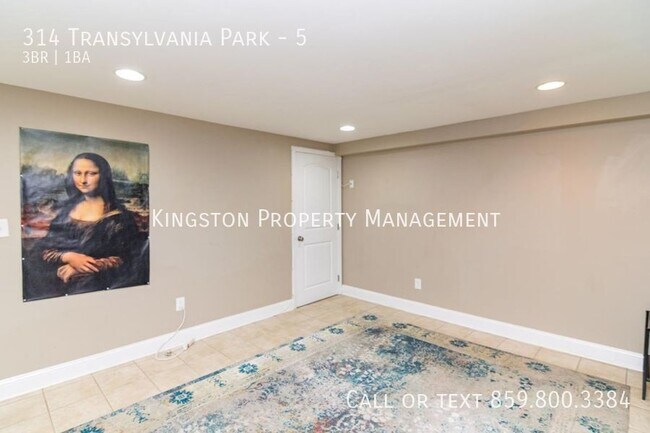 Building Photo - 314 Transylvania Park