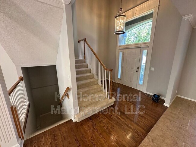 Building Photo - 5605 W 153rd Terrace