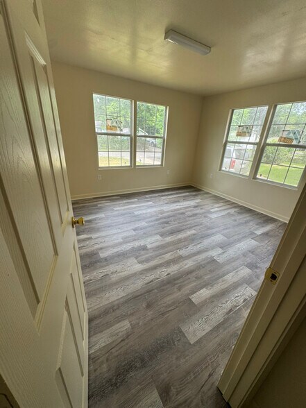 Building Photo - 2306 N 37th St