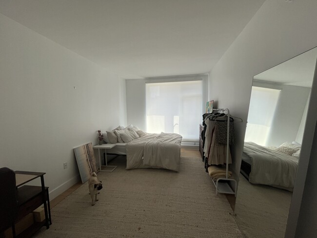 Building Photo - 133 Beach 116th St