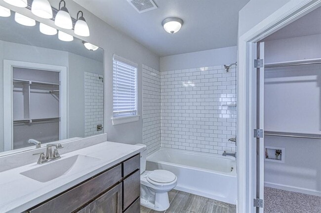 Building Photo - 3313 Mt Nebo Dr