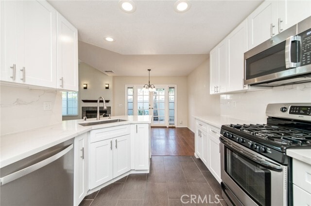 Building Photo - 72 Almador