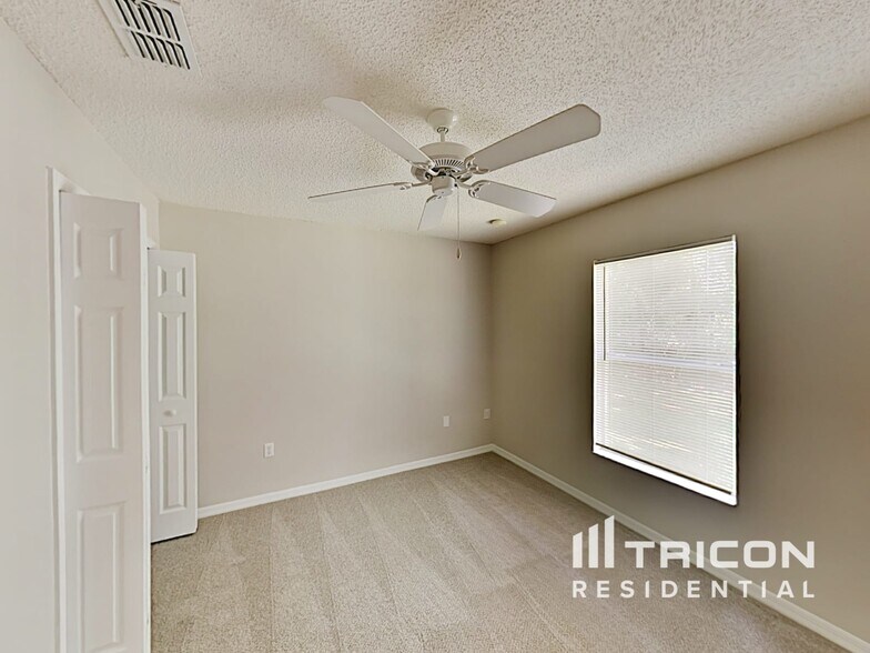 Building Photo - 4552 Gondolier Rd