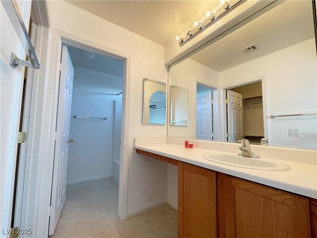 Building Photo - 605 Sonoran Heights Ave