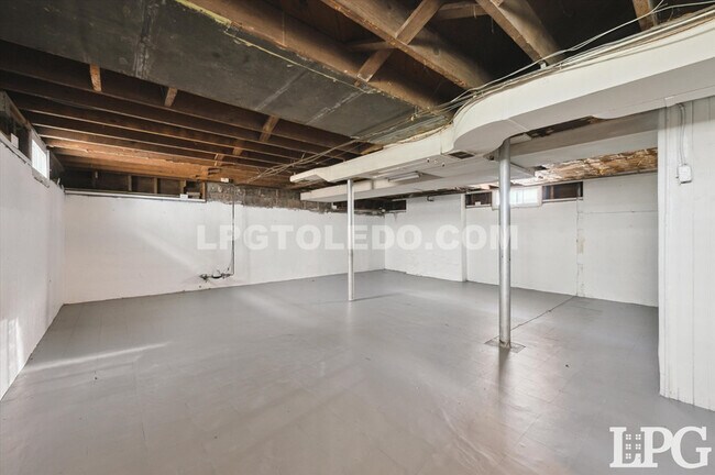 Building Photo - 3617 Homewood Ave
