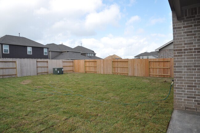 Building Photo - 32327 Melbrooke Dr