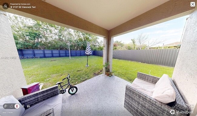 Building Photo - 2137 SE Glenrock Terrace