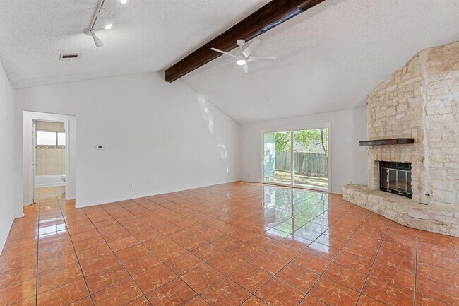 Building Photo - 2923 Norfolk Dr