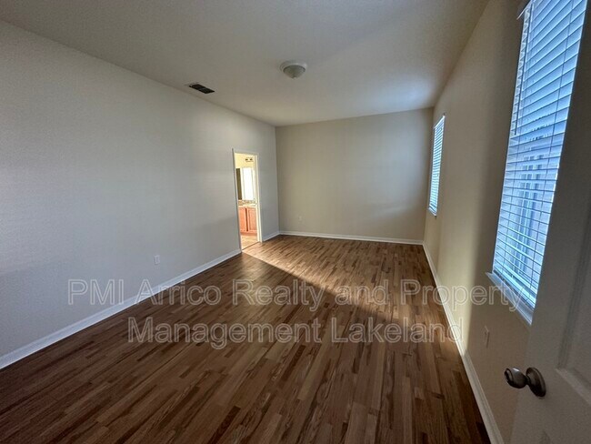 Building Photo - 1003 Krenson Woods Rd