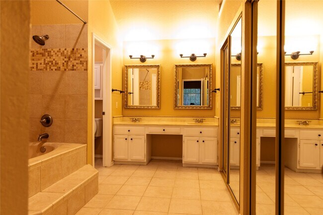 Building Photo - 22843 Powell House Ln