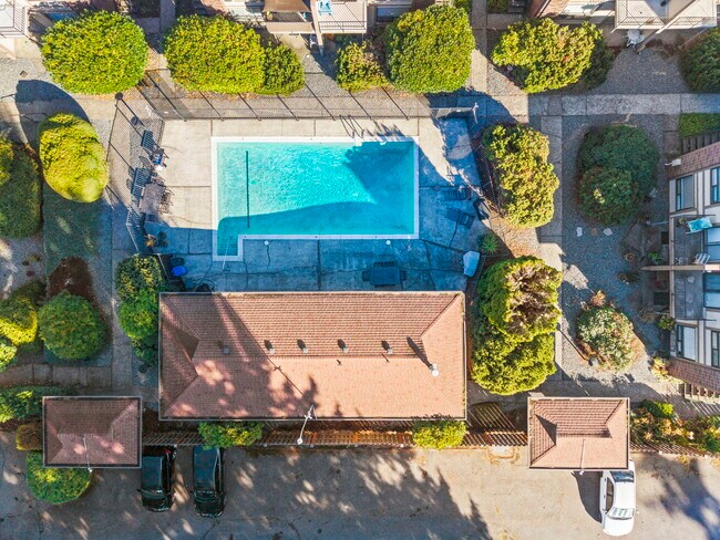 Building Photo - 10210 SE 239th St