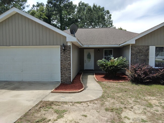 Primary Photo - 272 Sand Pine Dr