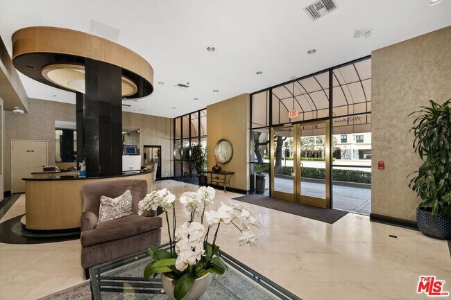 Building Photo - 10535 Wilshire Blvd