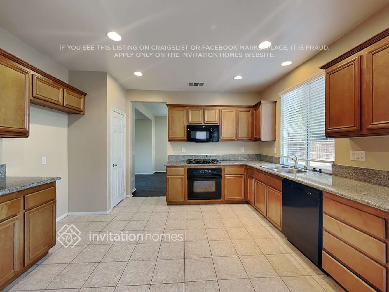 Building Photo - 29784 Cheshire Ct