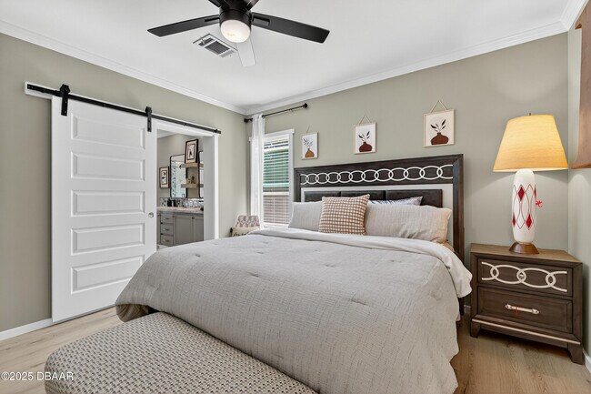 Building Photo - 121 12th St