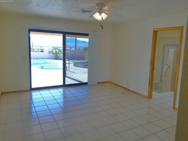 Building Photo - 1771 Miramar Dr