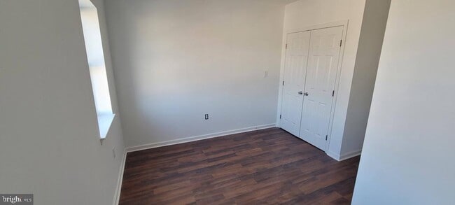 Building Photo - 1321 E Biddle St