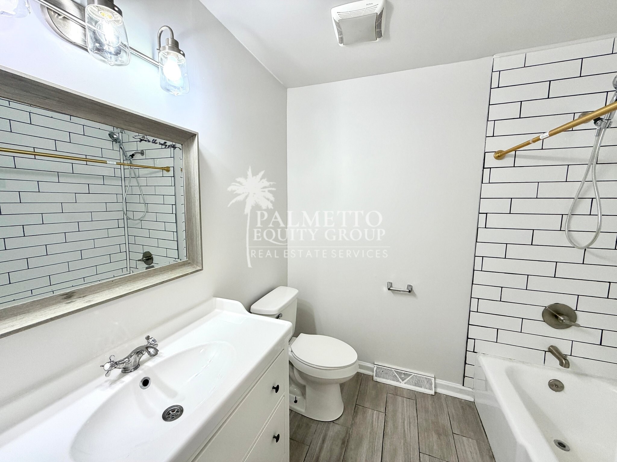 Building Photo - 2210 Waynick St