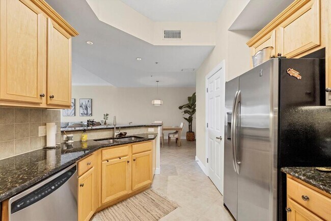 Building Photo - 8541 Amberjack Cir