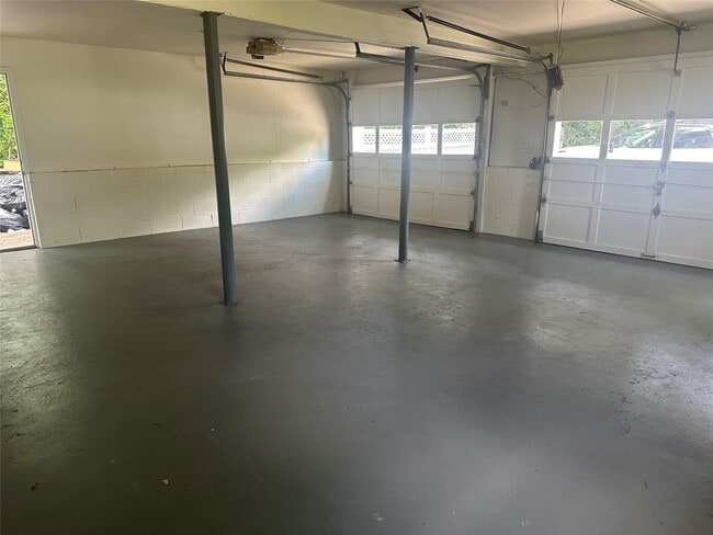 Building Photo - 63 Delo Dr