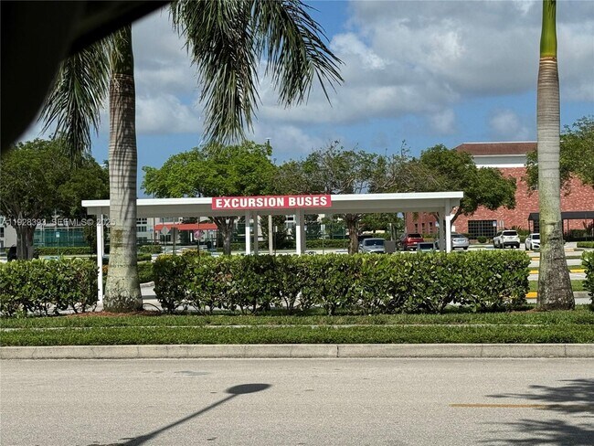 Building Photo - 149 Preston Way