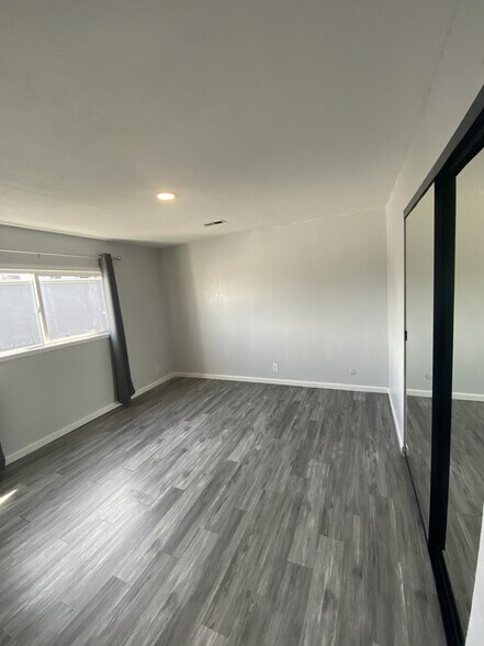Building Photo - 7901 Montgomery Ave