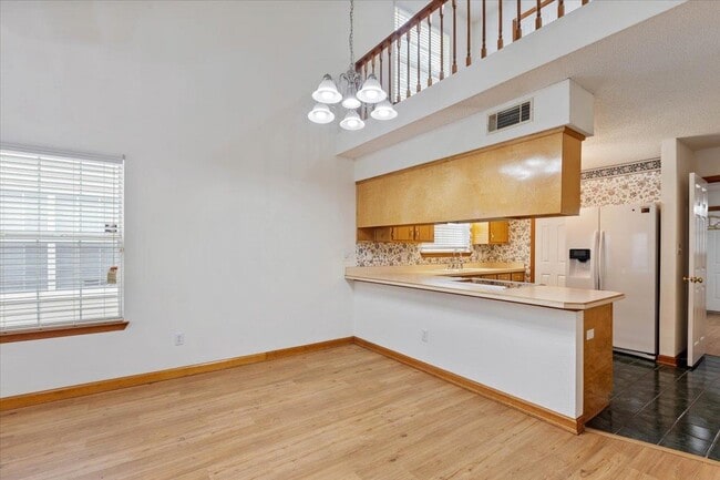 Building Photo - 2510 Golden Park Ln