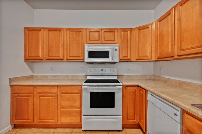 Building Photo - 623 Canyon Vista Way