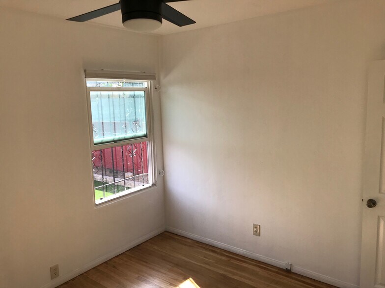 Primary Photo - 2751 Broadway