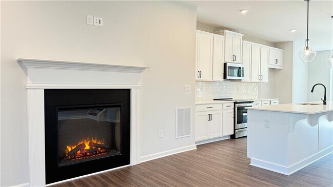 Building Photo - 1475 Creekside Cir NW