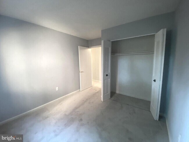 Building Photo - 10218 Bushman Dr