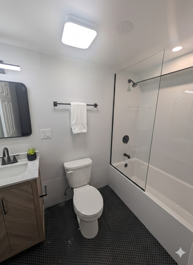 Building Photo - 3823 N Whipple St