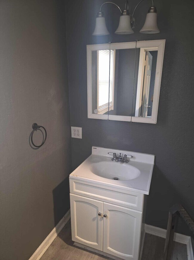 Building Photo - 3917 Homewood Ave