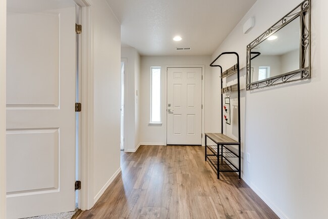 Building Photo - 1526 McKinley St