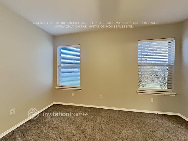 Building Photo - 3724 Periwinkle Dr