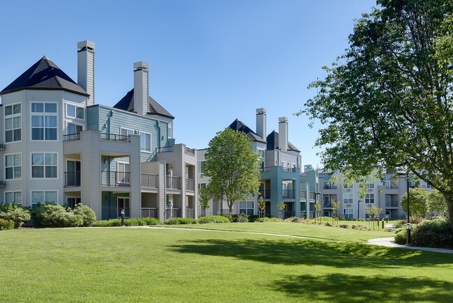 Building Photo - Mission Peaks