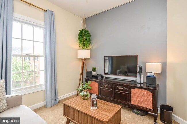 Building Photo - 6242 Levi Ct