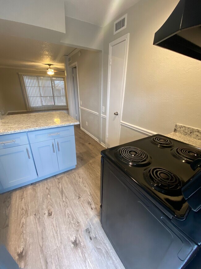 Northwood Hills Apartments 13980 Peyton Dr Dallas TX 75240