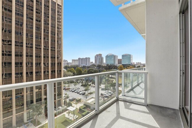 Building Photo - 150 E Robinson St