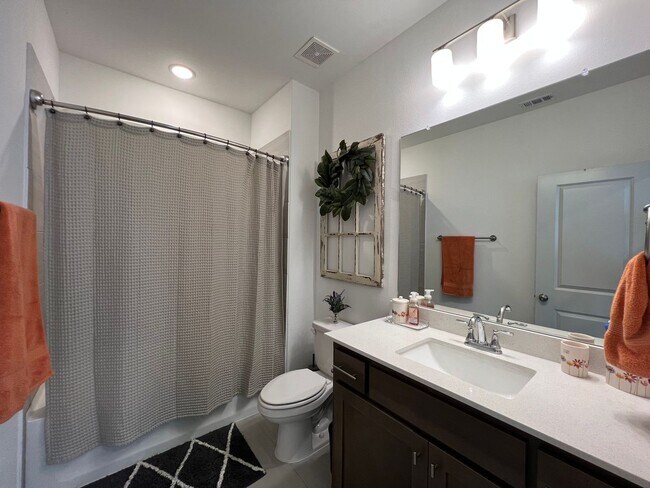 Building Photo - North Richland Hills Texas Townhome For Rent