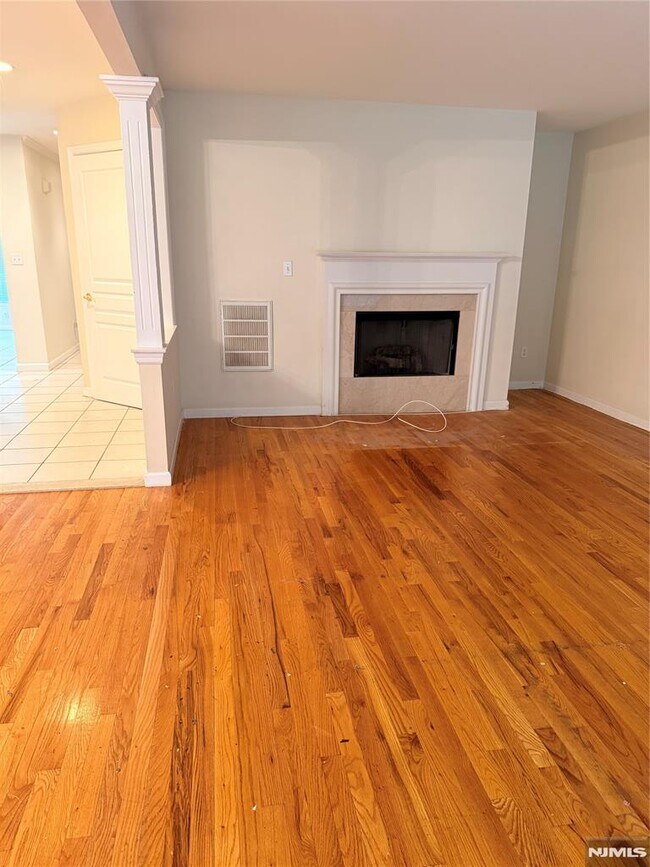 Building Photo - 63 Trotters Ln