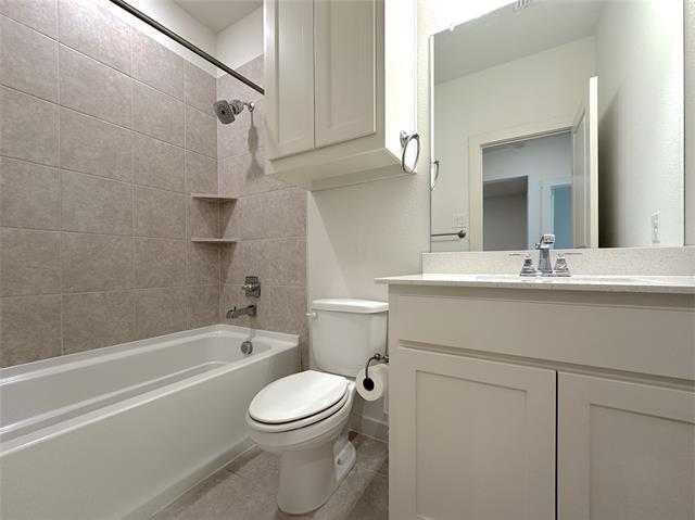Building Photo - 2740 Majesty Dr