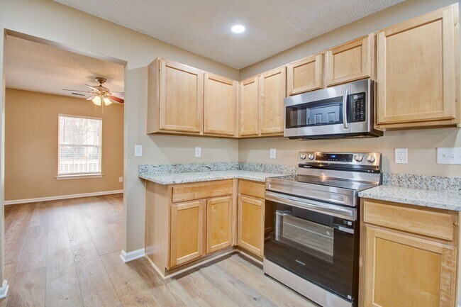 Building Photo - Limited-Time $500 Move-In Special – Contact Our Leasing Office Today!