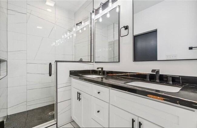 Building Photo - 1362 Harrison Ave