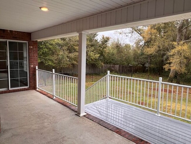 Building Photo - 5654 Colinas Verde Dr